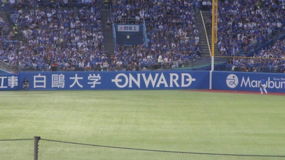 ヤクルト 古賀優大 ツーベースヒット　ヤクルト vs DeNA　2025年8月13日(水)　神宮球場