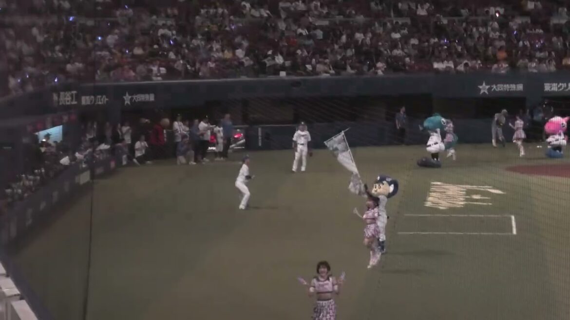 中日ドラゴンズ 2025/8/7 スタメン選手が守備位置に チアドラゴンズが跳ねる VS 阪神タイガース バンテリンドーム