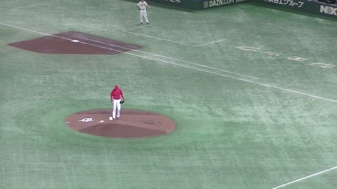 アドゥワ誠 吉川尚輝を空振り三振【読売ジャイアンツ対 広島東洋カープ  2024年8月22日】