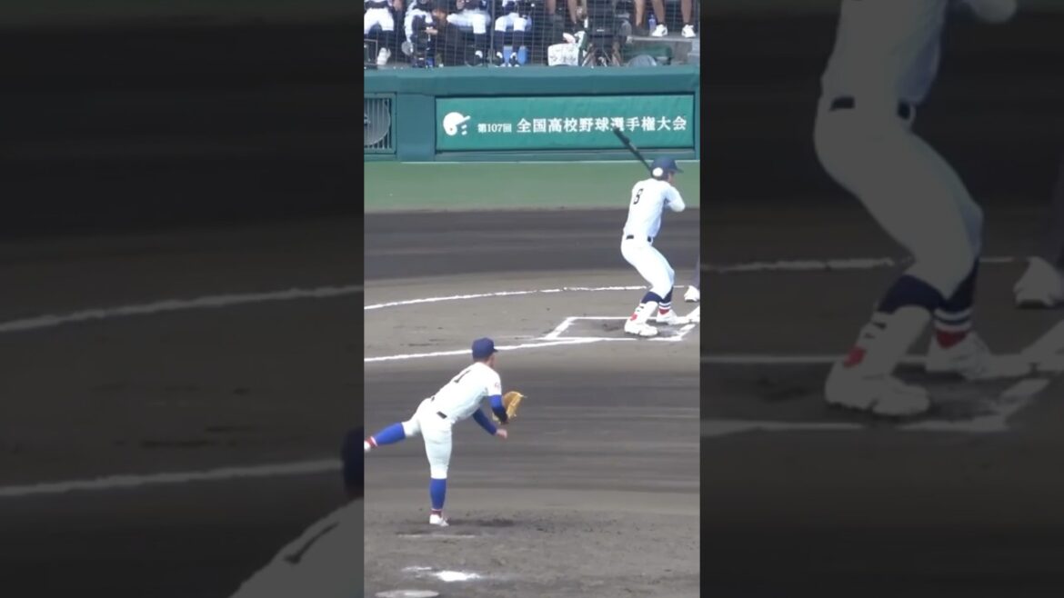 甲子園騒然…頭部死球　#高校野球 #甲子園 #横浜高校 #横浜 #全国高等学校野球選手権大会 #高校生 #2025甲子園