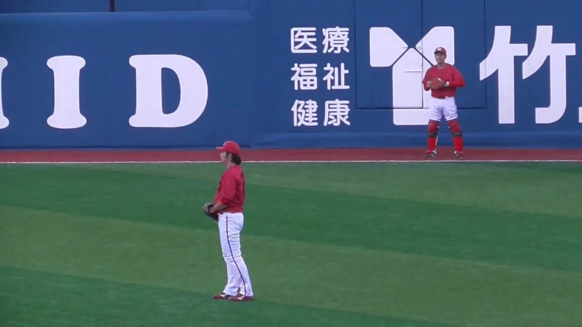 2025年8月19日 広島東洋・床田 寛樹 投手の試合前キャッチボール練習
