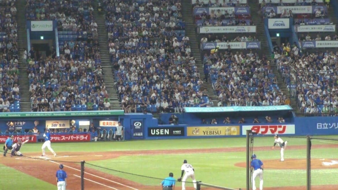 DeNA 山本祐大 デッドボール　ヤクルト vs DeNA　2025年8月13日(水)　神宮球場