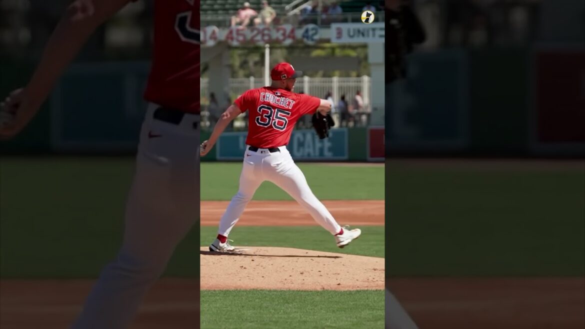 Garrett Crochet mechanics