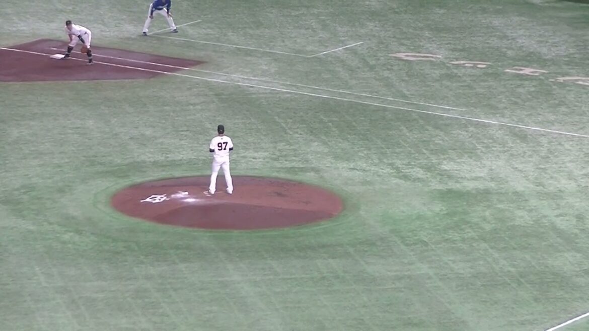 宇佐見真吾 井上温大からセンターへヒットを放つ（2024年9月27日 読売ジャイアンツ 対 中日ドラゴンズ）