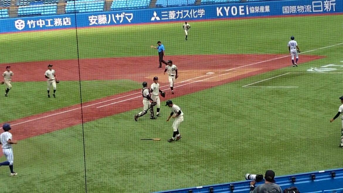立正大学VS学習院大学の交流戦　1回表から3回表まで