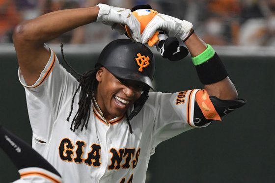 実況も困惑…元巨人助っ人の意味不明弾が「えげつない」 HR王で高まる期待「再獲得して」 | Full-Count 実況も困惑…元巨人助っ人の意味不明弾が「えげつない」 HR王で高まる期待「再獲得して」 | Full-Count