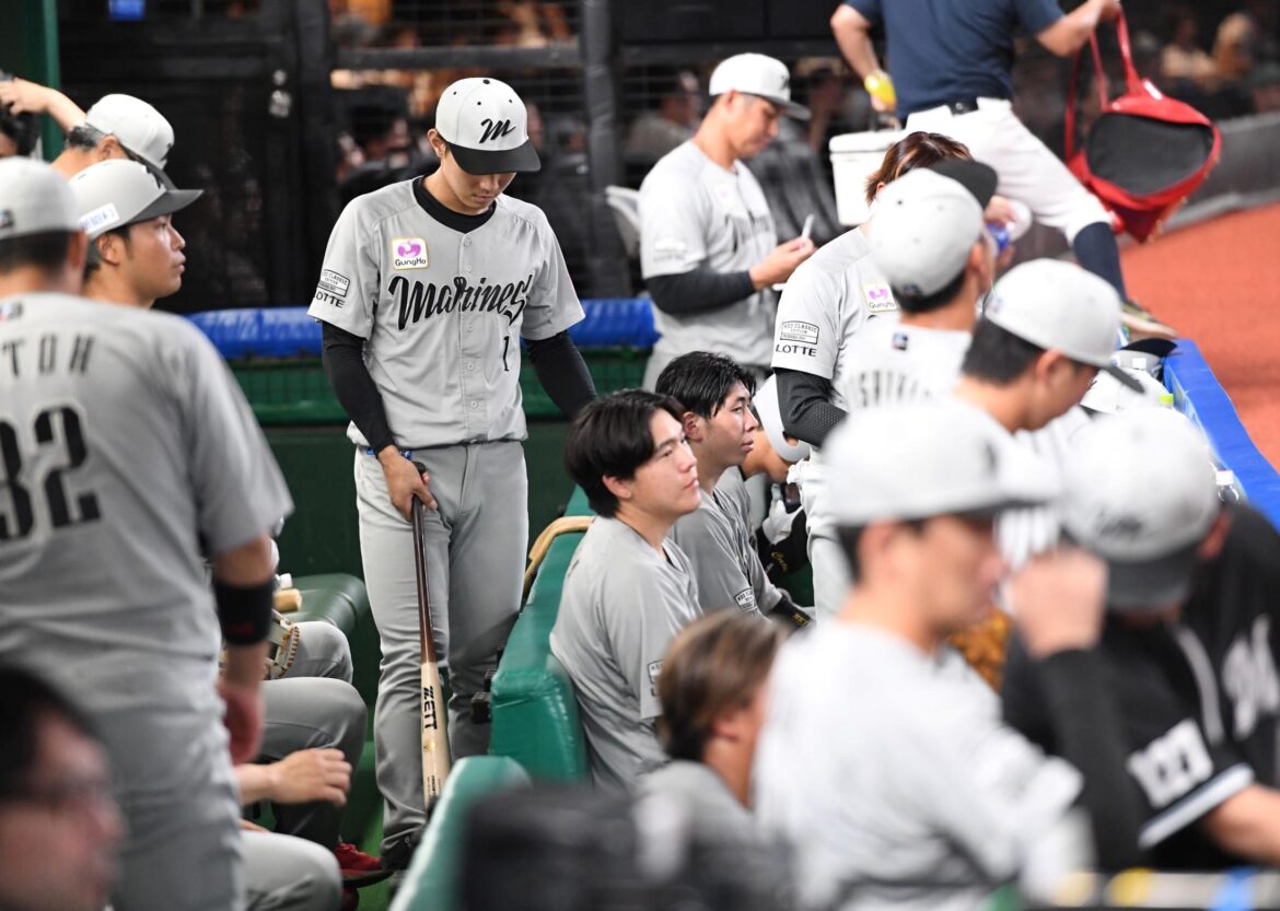 ロッテ 大敗で借金ワースト20 “西武キラー”小島大乱調3回8失点KO「こういった展開にしてしまい申し訳ないです」吉川は背番号「127」でプロ初登板(デイリースポーツ) – Yahoo!ニュース – Yahoo!ニュース ロッテ 大敗で借金ワースト20 “西武キラー”小島大乱調3回8失点KO「こういった展開にしてしまい申し訳ないです」吉川は背番号「127」でプロ初登板(デイリースポーツ) - Yahoo!ニュース - Yahoo!ニュース