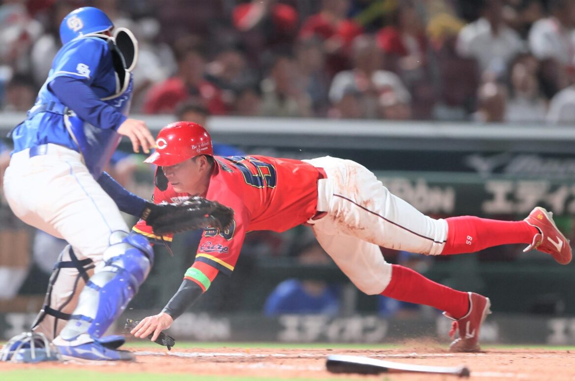 【広島】逆転勝ちで1か月ぶり連勝で4位・中日に0.5差!小園が決勝の逆転打 大盛の好走塁で加点 高が6回1失点プロ初白星 救援陣は無失点(TBS NEWS DIG Powered by JNN) 【広島】逆転勝ちで1か月ぶり連勝で4位・中日に0.5差!小園が決勝の逆転打 大盛の好走塁で加点 高が6回1失点プロ初白星 救援陣は無失点(TBS NEWS DIG Powered by JNN)