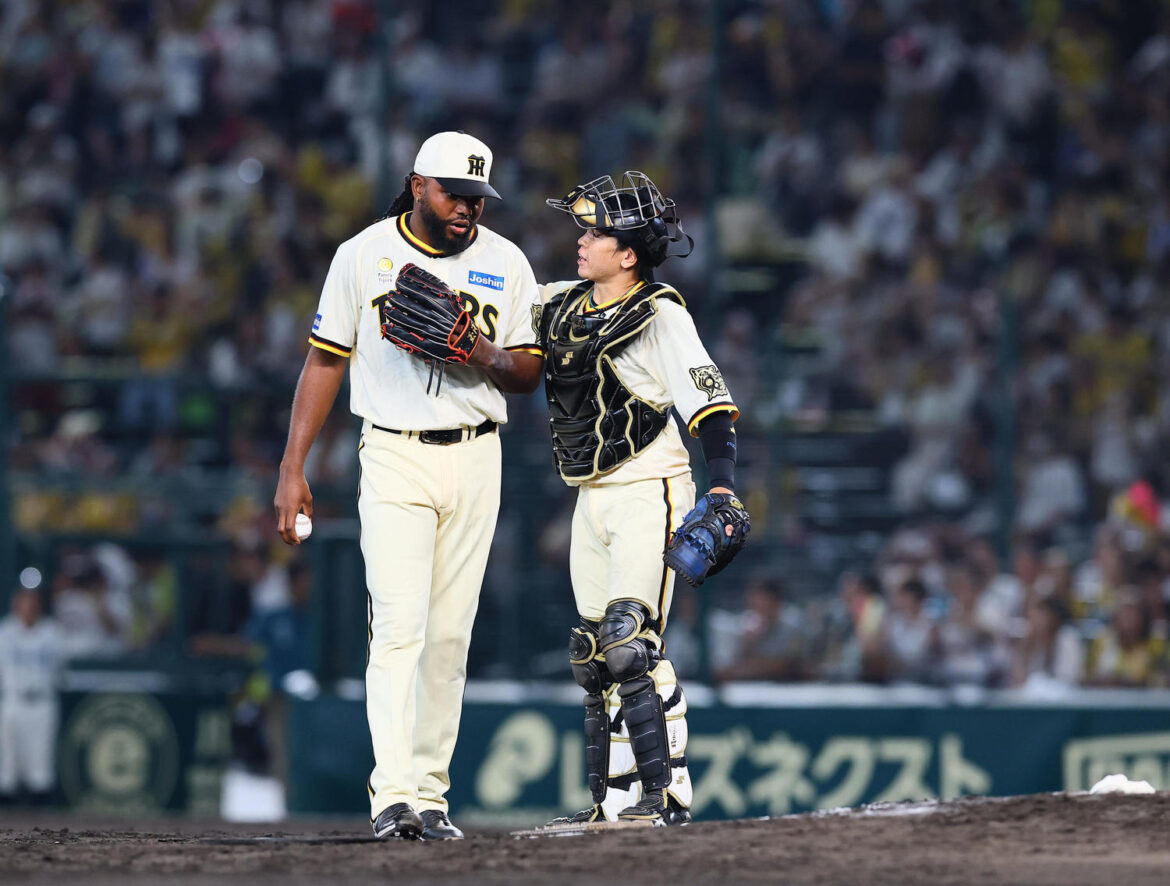 【阪神】ドリスと梅野隆太郎 口そろえ「懐かしいな」バウンド止める名シーン？も６年ぶり復活（日刊スポーツ） - Yahoo!ニュース - Yahoo!ニュース