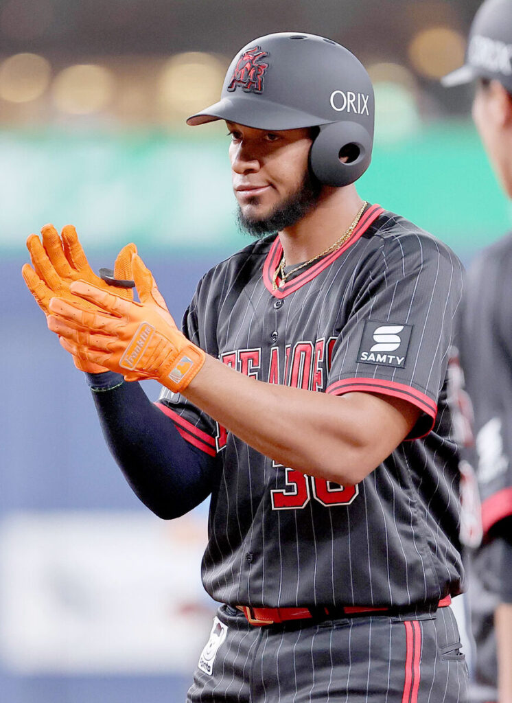 【オリックス】首位・ソフトバンクと7・5ゲーム差…岸田護監督「いい働きはしてくれた」4か月ぶり1軍昇格のオリバレスが収穫(スポーツ報知) – Yahoo!ニュース – Yahoo!ニュース 【オリックス】首位・ソフトバンクと7・5ゲーム差…岸田護監督「いい働きはしてくれた」4か月ぶり1軍昇格のオリバレスが収穫(スポーツ報知) - Yahoo!ニュース - Yahoo!ニュース