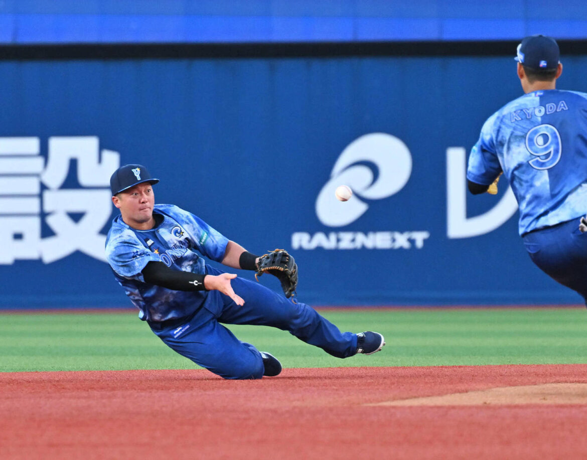 【DeNA】抹消の牧秀悟、７月31日のヤクルト戦の守備で負傷 上半身のコンディション不良（日刊スポーツ） - Yahoo!ニュース - Yahoo!ニュース