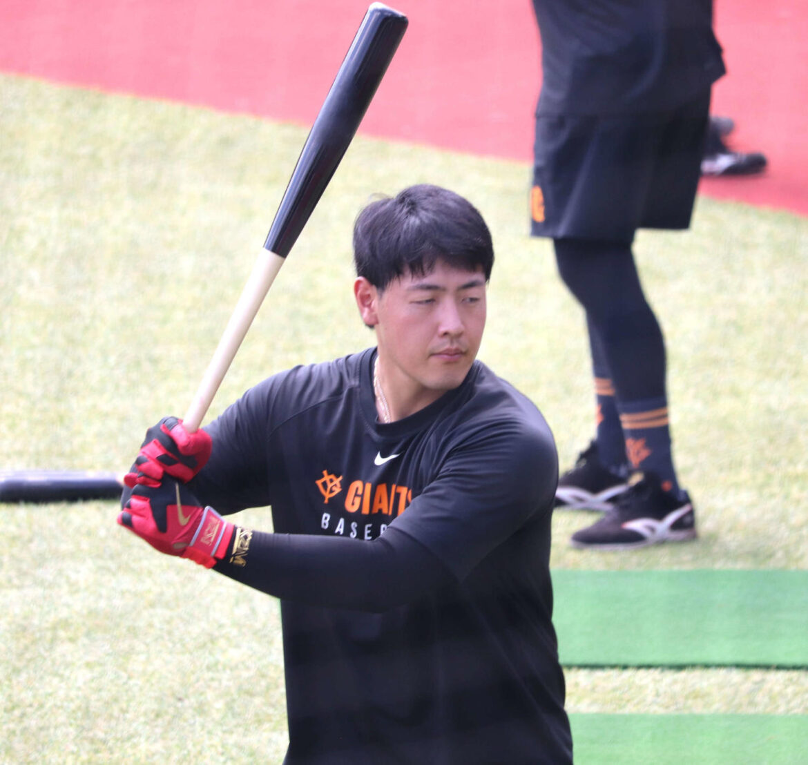 【巨人】離脱中の岡本和真が89日ぶり実戦復帰 ロッテ２軍戦で「４番DH」場内から大きな歓声（日刊スポーツ） - Yahoo!ニュース - Yahoo!ニュース