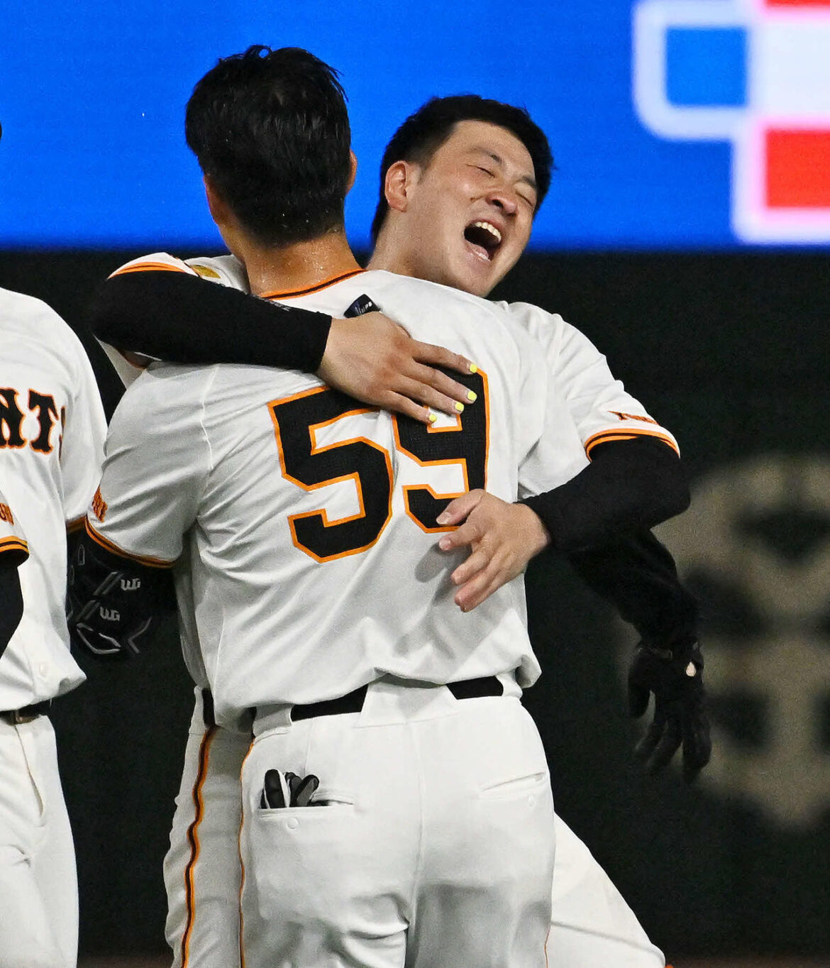 【里崎智也】巨人岸田の心労察する…３打点＆２度の盗塁阻止もたった１球の失投責任負うのが捕手（日刊スポーツ） - Yahoo!ニュース - Yahoo!ニュース