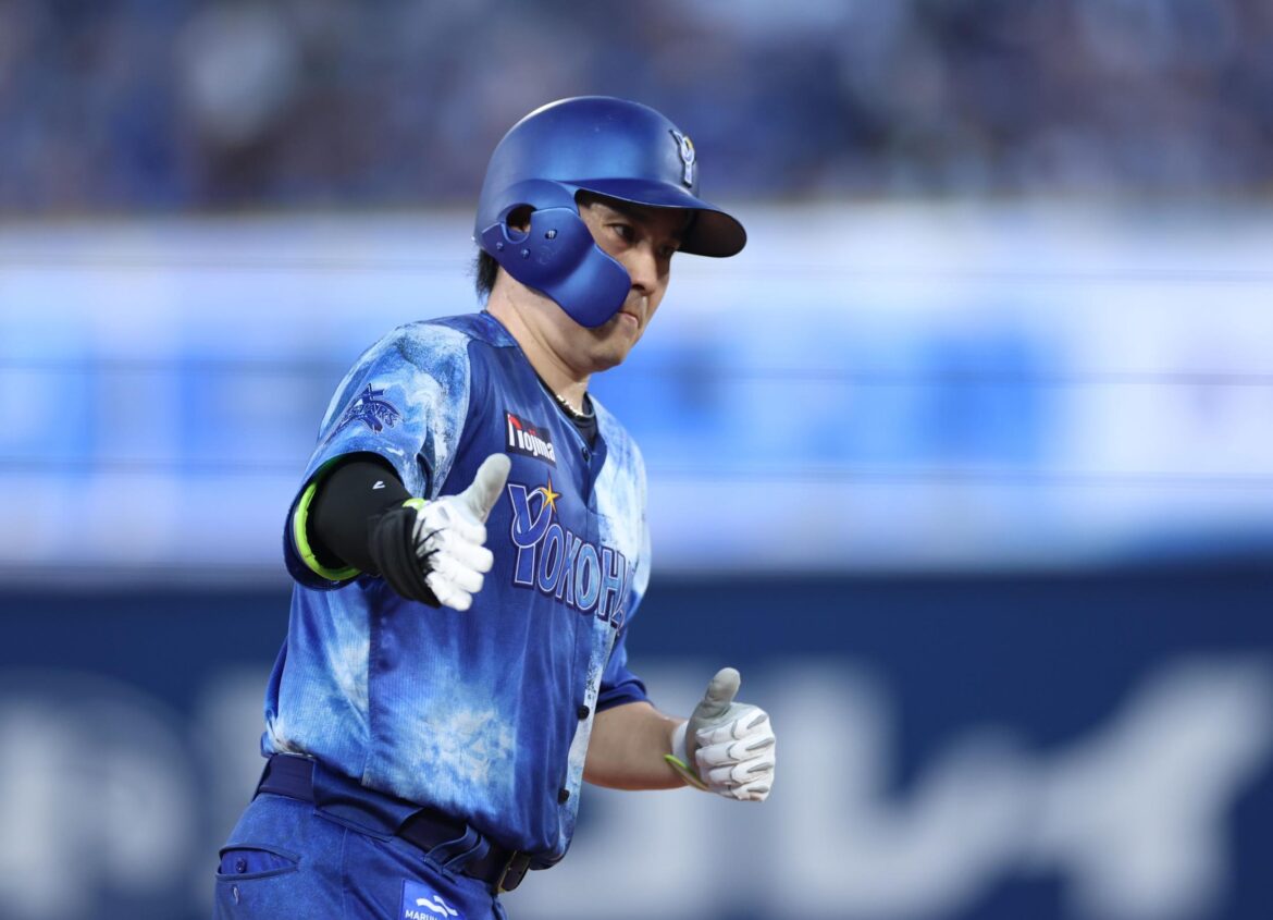 DeNA・佐野が通算100号メモリアル弾で勝ち越しに成功 2年ぶりの二桁本塁打も到達(デイリースポーツ) – Yahoo!ニュース – Yahoo!ニュース DeNA・佐野が通算100号メモリアル弾で勝ち越しに成功 2年ぶりの二桁本塁打も到達(デイリースポーツ) - Yahoo!ニュース - Yahoo!ニュース
