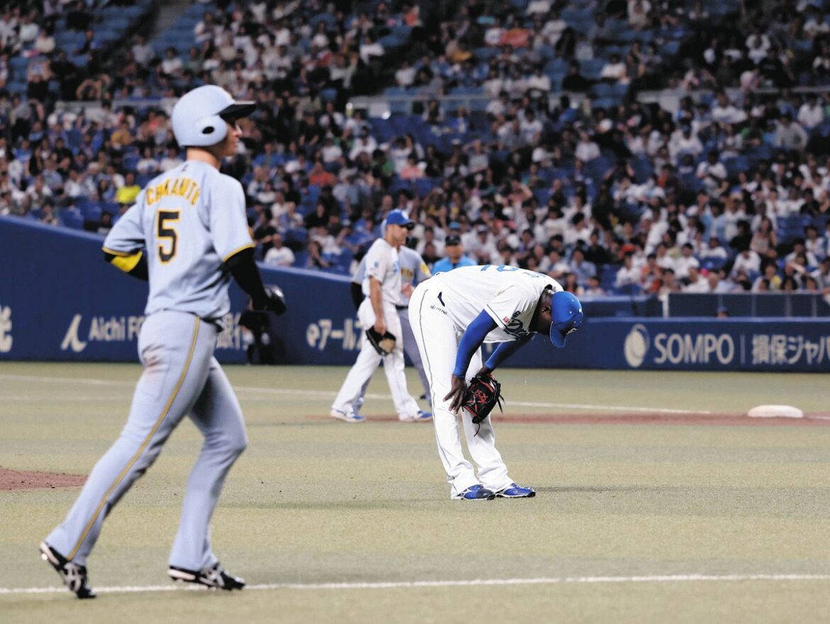 【中日】延長10回にマルテが痛恨の押し出し死球で阪神に連敗…借金は「10」にふくらみ7月18日以来19日ぶり5位に転落(中日スポーツ) – Yahoo!ニュース – Yahoo!ニュース 【中日】延長10回にマルテが痛恨の押し出し死球で阪神に連敗…借金は「10」にふくらみ7月18日以来19日ぶり5位に転落(中日スポーツ) - Yahoo!ニュース - Yahoo!ニュース