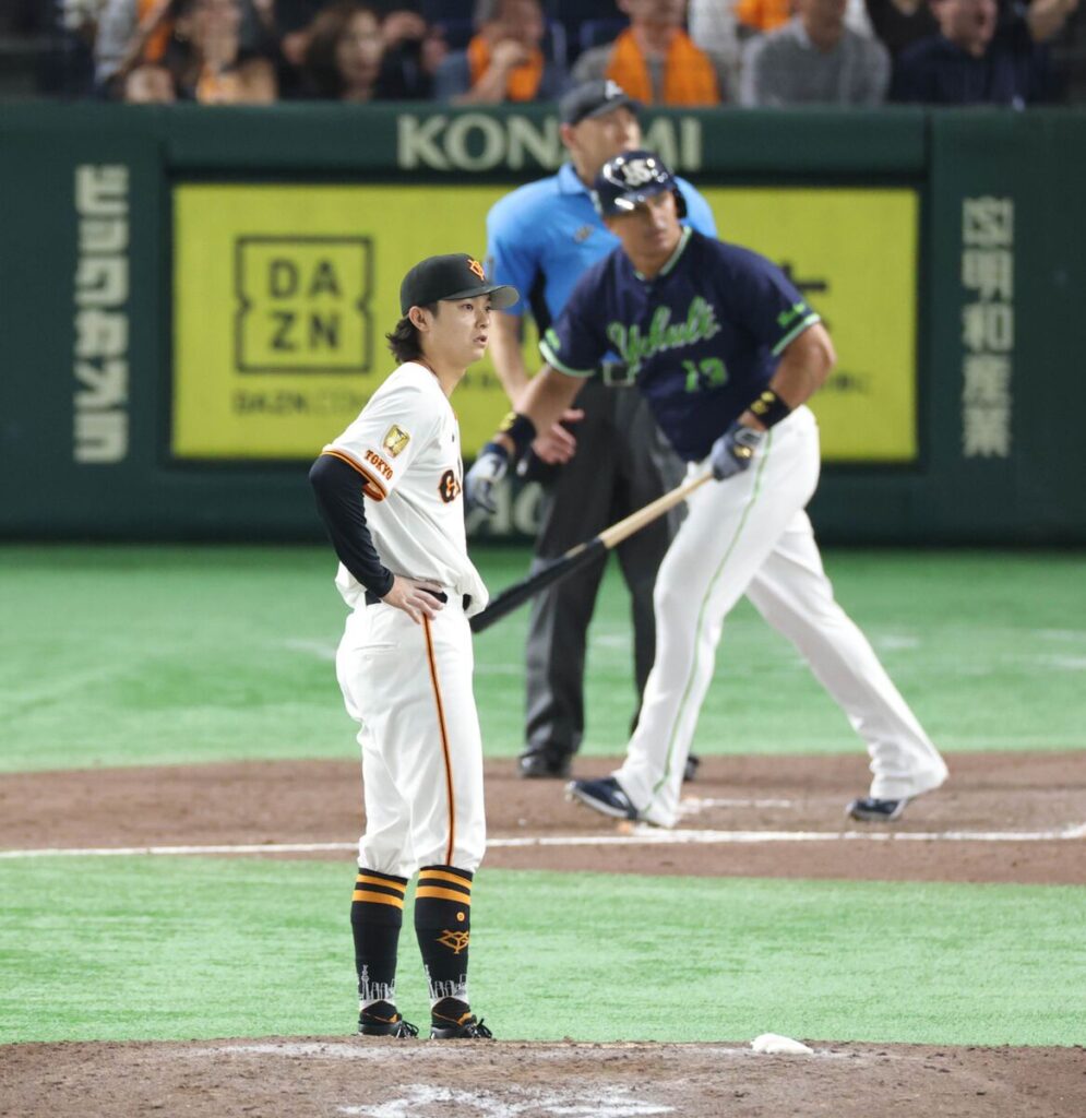 【巨人】４番手・田中瑛斗が８回に勝ち越し許す 移籍後初被弾（スポーツ報知） - Yahoo!ニュース
