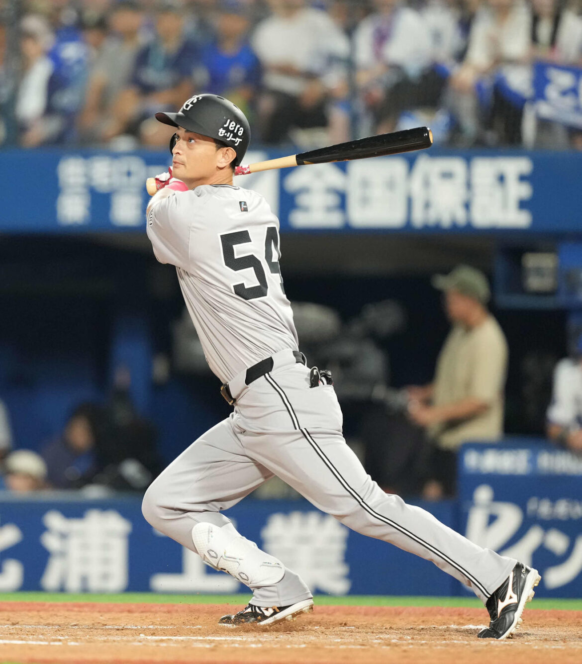 【巨人】乙坂智、NPB復帰後初安打を「ニコニコレンタカー」の看板方向に二塁打を放つ（日刊スポーツ） - Yahoo!ニュース - Yahoo!ニュース