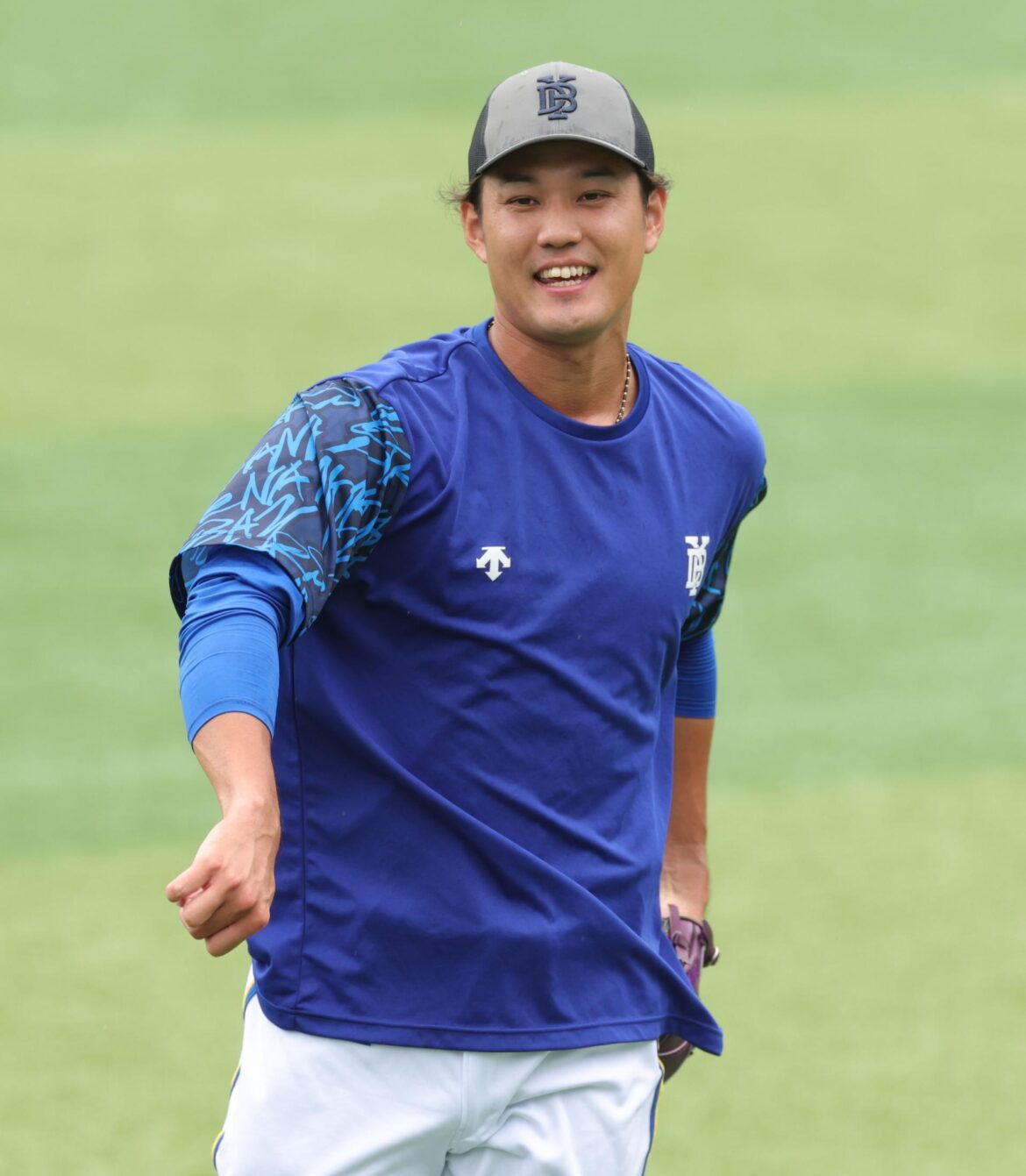 DeNA 藤浪晋太郎が1軍に合流!キャッチボールなどで調整 巨人・乙坂と談笑するシーンも ヤクルト3連戦で先発の可能性(デイリースポーツ) – Yahoo!ニュース – Yahoo!ニュース DeNA 藤浪晋太郎が1軍に合流!キャッチボールなどで調整 巨人・乙坂と談笑するシーンも ヤクルト3連戦で先発の可能性(デイリースポーツ) - Yahoo!ニュース - Yahoo!ニュース