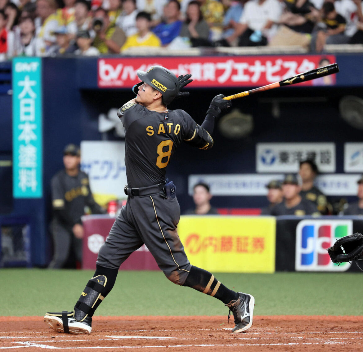 【阪神】5カード連続勝ち越しで優勝マジック29!佐藤輝明“サイクル未遂”活躍でついに20台突入(日刊スポーツ) – Yahoo!ニュース – Yahoo!ニュース 【阪神】5カード連続勝ち越しで優勝マジック29!佐藤輝明“サイクル未遂”活躍でついに20台突入(日刊スポーツ) - Yahoo!ニュース - Yahoo!ニュース