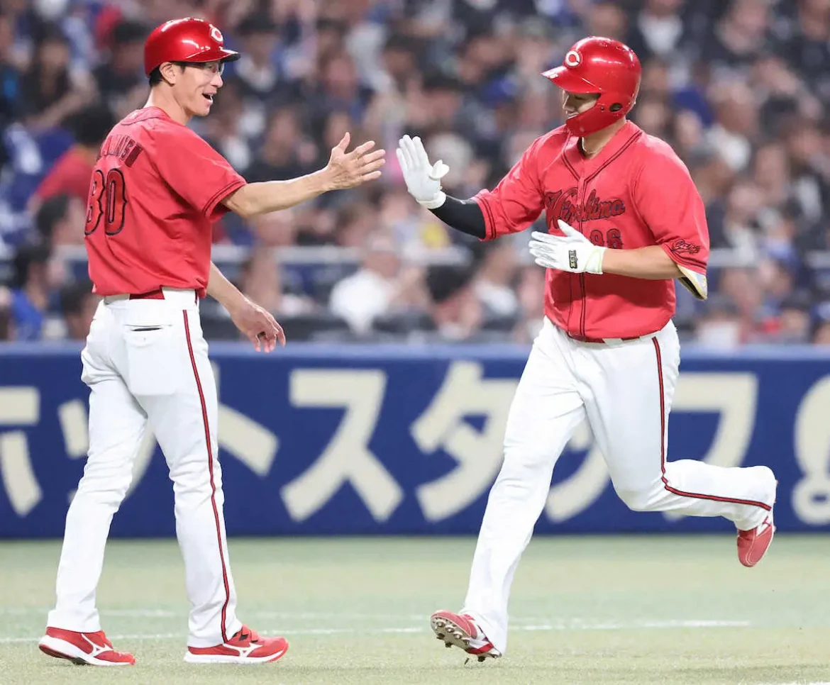 広島・中村奨成　自身初の初回先頭打者弾「とにかく結果を出したい」右肩負傷から復帰5戦目で初アーチ - スポニチ Sponichi Annex 野球