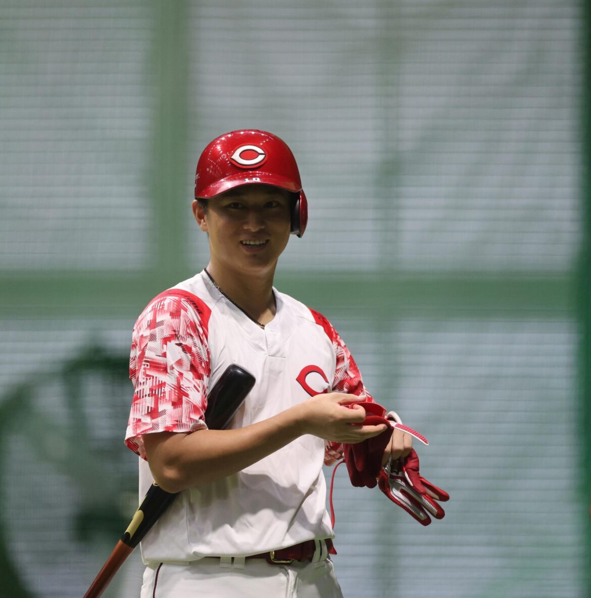 広島 ドラ1・佐々木泰が1軍合流 新井監督「がむしゃらに、違う、遮二無二やってくれれば」(デイリースポーツ) – Yahoo!ニュース – Yahoo!ニュース 広島 ドラ1・佐々木泰が1軍合流 新井監督「がむしゃらに、違う、遮二無二やってくれれば」(デイリースポーツ) - Yahoo!ニュース - Yahoo!ニュース