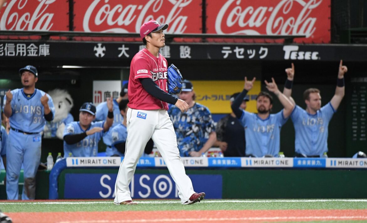 楽天・則本 2点差守り切れず 自らへの怒り ベンチの手すり部分を叩いて悔しがる(デイリースポーツ) – Yahoo!ニュース – Yahoo!ニュース 楽天・則本 2点差守り切れず 自らへの怒り ベンチの手すり部分を叩いて悔しがる(デイリースポーツ) - Yahoo!ニュース - Yahoo!ニュース