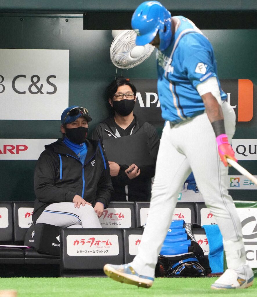 日本ハム・新庄監督 「うちの試合の時、生き生きして野球してない?」ソフトバンクへの素朴な疑問（スポニチアネックス） - Yahoo!ニュース - Yahoo!ニュース