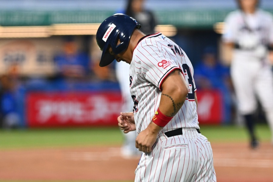 初回に緊急交代…燕オスナは「下半身の張り」 高津監督は軽症示唆「たぶん明日行ける」(Full-Count) – Yahoo!ニュース – Yahoo!ニュース 初回に緊急交代…燕オスナは「下半身の張り」 高津監督は軽症示唆「たぶん明日行ける」(Full-Count) - Yahoo!ニュース - Yahoo!ニュース