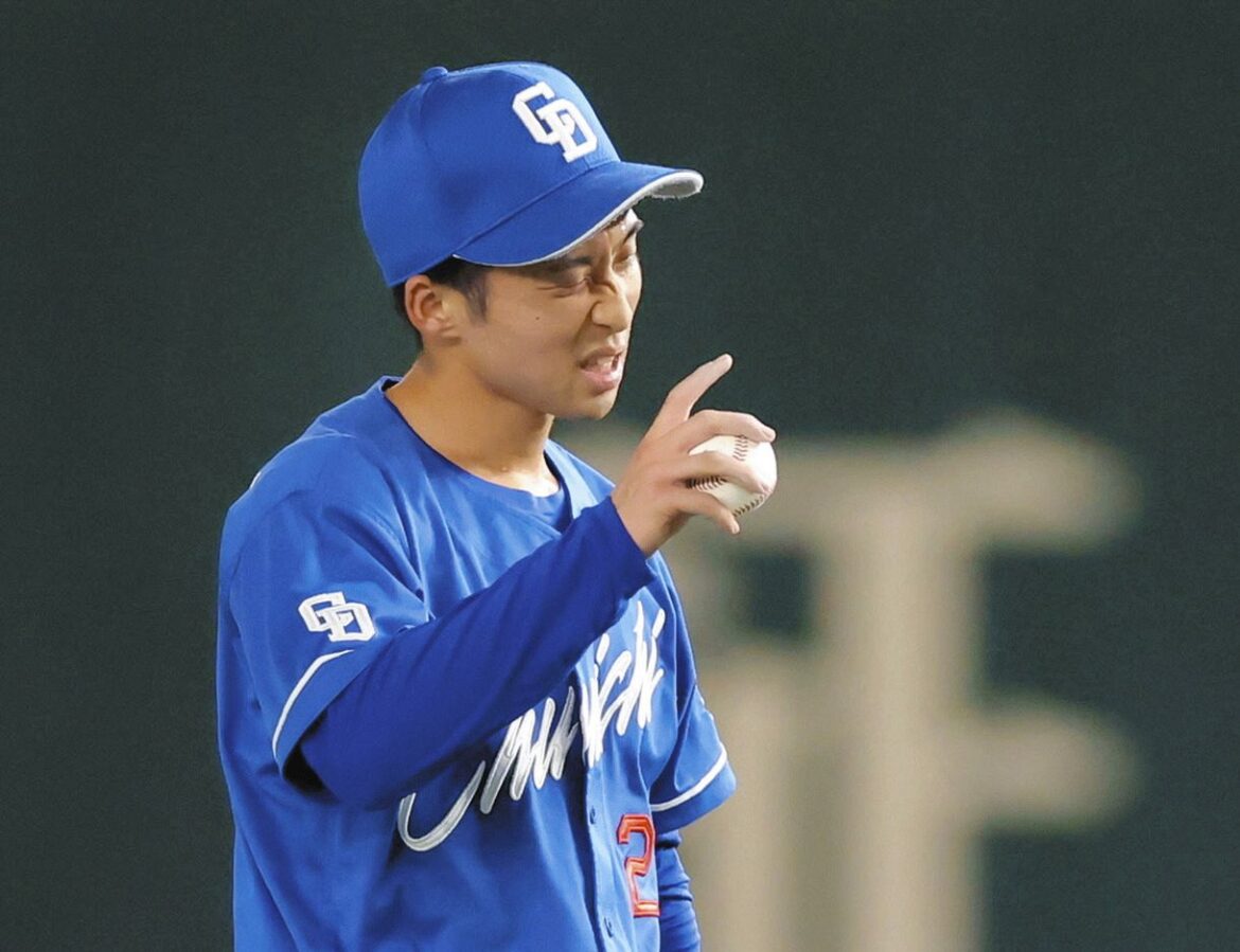 忍者まさか…中日・田中幹也、8月3つ目のエラー「芝生に引っかかって…でもそれは言い訳です」ここから先発・大野が崩れ計4失点（中日スポーツ） - Yahoo!ニュース - Yahoo!ニュース
