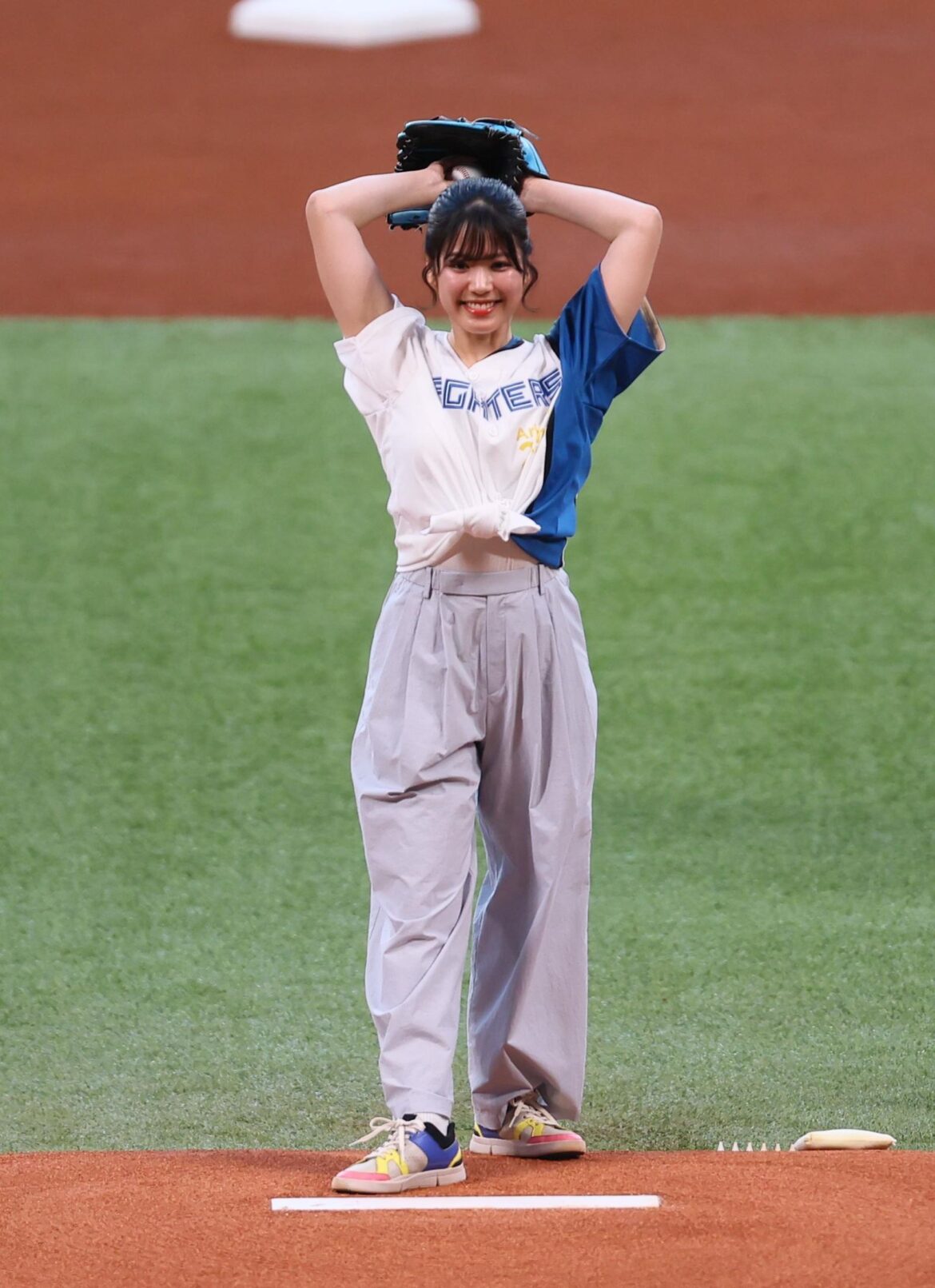 「まじでお美しいわ」卒業から2年、元Fガールのタレント転身美女が降臨 現在の姿にSNS沸く「綺麗なフォーム」「大天使」ノーバンならずも三つ編み揺らし笑顔で魅了(デイリースポーツ) – Yahoo!ニュース – Yahoo!ニュース 「まじでお美しいわ」卒業から2年、元Fガールのタレント転身美女が降臨 現在の姿にSNS沸く「綺麗なフォーム」「大天使」ノーバンならずも三つ編み揺らし笑顔で魅了(デイリースポーツ) - Yahoo!ニュース - Yahoo!ニュース