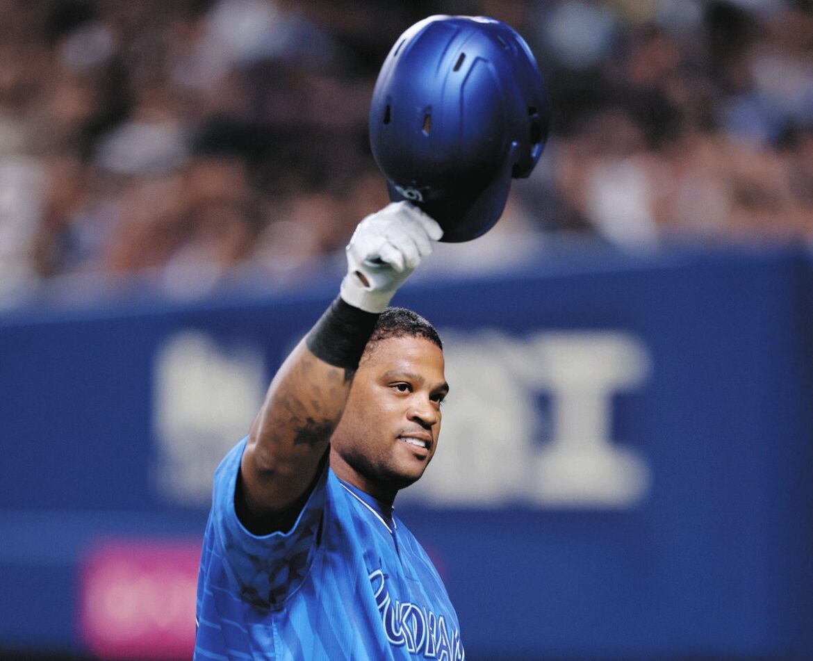 【DeNA】中日で9年間プレーのビシエド、バンテリン帰還 ファンからの声援に「とても素晴らしかった」と笑顔で感謝（中日スポーツ） - Yahoo!ニュース - Yahoo!ニュース