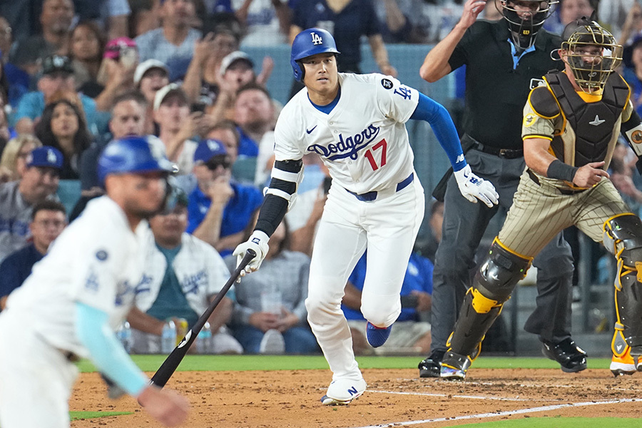 ド軍戦中継で映り込んだ“大物日本人” 普段は解説も…最前列で大谷らを観戦(Full-Count) – Yahoo!ニュース – Yahoo!ニュース ド軍戦中継で映り込んだ“大物日本人” 普段は解説も…最前列で大谷らを観戦(Full-Count) - Yahoo!ニュース - Yahoo!ニュース