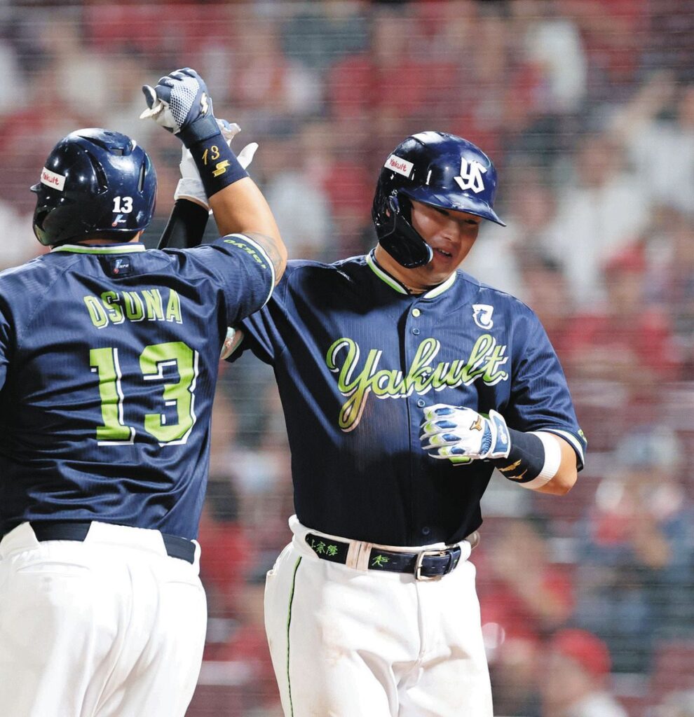 ヤクルト、5位・中日に4ゲーム差…村上宗隆の7号3ランなどで2カード連続勝ち越し、主砲復帰後は9勝9敗の5割（中日スポーツ） - Yahoo!ニュース - Yahoo!ニュース