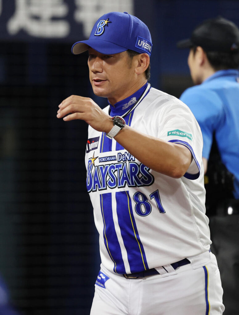 【DeNA】途中交代の宮崎敏郎と平良拳太郎は筋けいれん 猛暑対策で打撃練習は室内で実施も（日刊スポーツ） - Yahoo!ニュース - Yahoo!ニュース