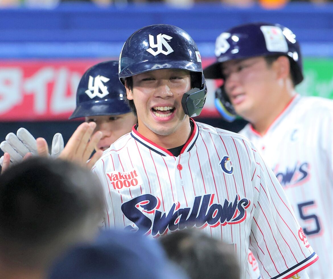【ヤクルト】巨人に7得点で快勝 山田が決勝8号2ラン＆村上先制8号ソロ 478日ぶりアベック弾 先発・アビラが6回途中2失点、5勝目（TBS NEWS DIG Powered by JNN）