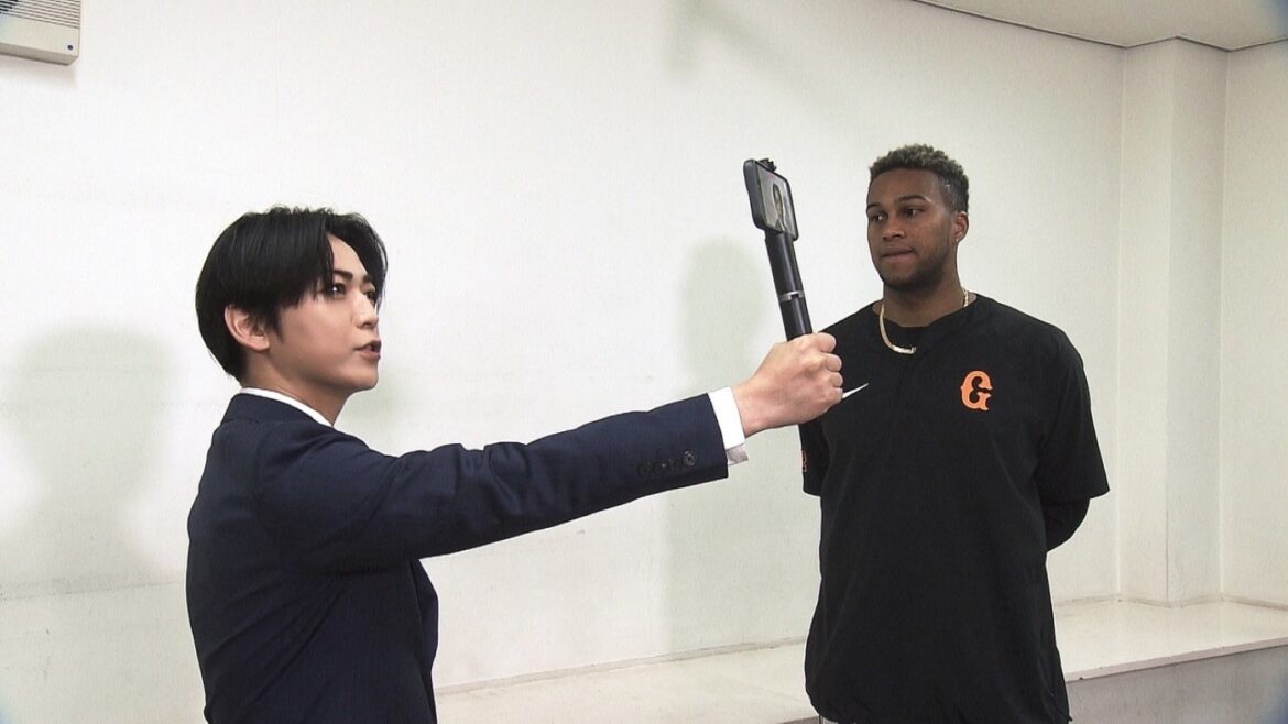 亀梨和也、ライデル・マルティネス投手(巨人)の「2種類のフォーク」の極意に肉迫(THE FIRST TIMES) – Yahoo!ニュース 亀梨和也、ライデル・マルティネス投手(巨人)の「2種類のフォーク」の極意に肉迫(THE FIRST TIMES) - Yahoo!ニュース