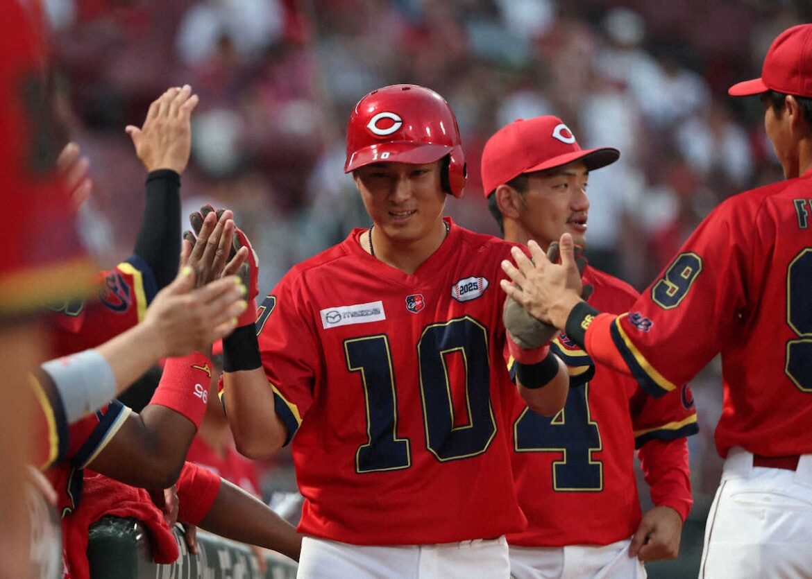 広島 ドラフト1位・佐々木泰が70打席目でプロ初打点 2回に先制打「積極的に仕掛けて打ちにいった」（スポニチアネックス） - Yahoo!ニュース - Yahoo!ニュース