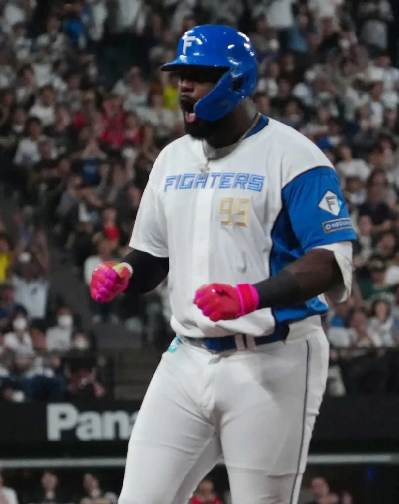 エスコンフィールドの日本ハム声援が“ケタ違い”の大音量　首位攻防戦「めっちゃ声出てる」「泣きそう」 - スポニチ Sponichi Annex 野球