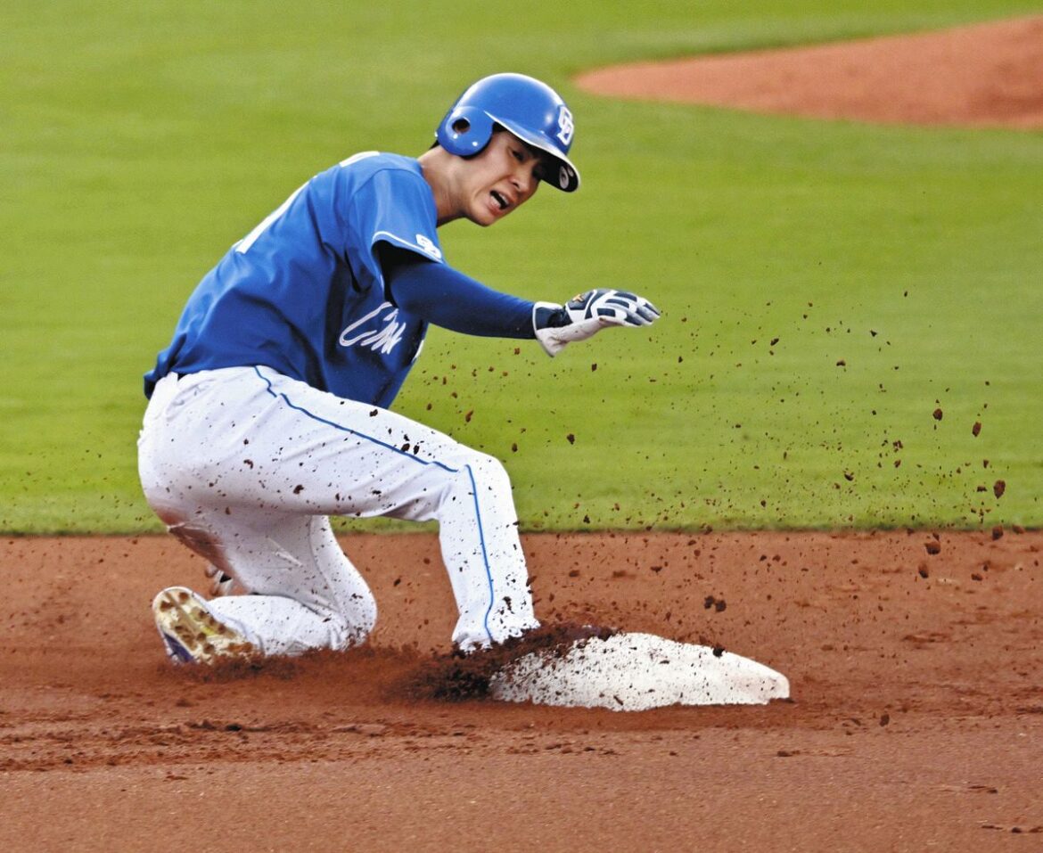 中日・上林誠知、左脚つるも大事には至らず…7回の守備から大島洋平との交代に「名球会の人を…。謝っておきます」（中日スポーツ） - Yahoo!ニュース - Yahoo!ニュース