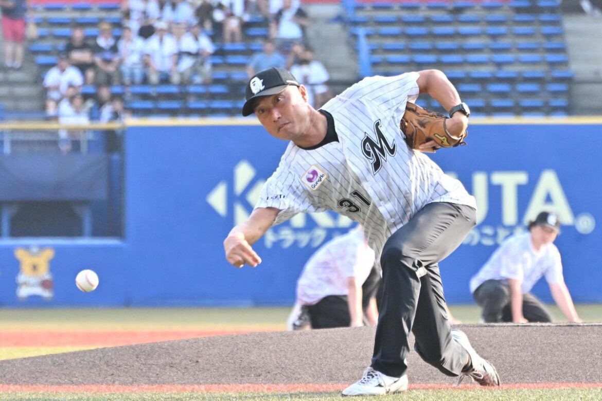 〝サブマリン〟元ロッテ・渡辺俊介氏がアンダースローでストライク(サンケイスポーツ) – Yahoo!ニュース – Yahoo!ニュース 〝サブマリン〟元ロッテ・渡辺俊介氏がアンダースローでストライク(サンケイスポーツ) - Yahoo!ニュース - Yahoo!ニュース