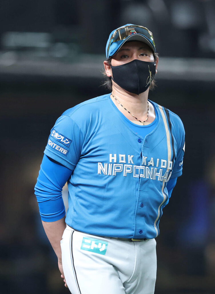 【日本ハム】新庄監督「今日は勝っとかなあかん。同点じゃ意味ない」引き分けで首位再浮上を逃す（日刊スポーツ） - Yahoo!ニュース - Yahoo!ニュース