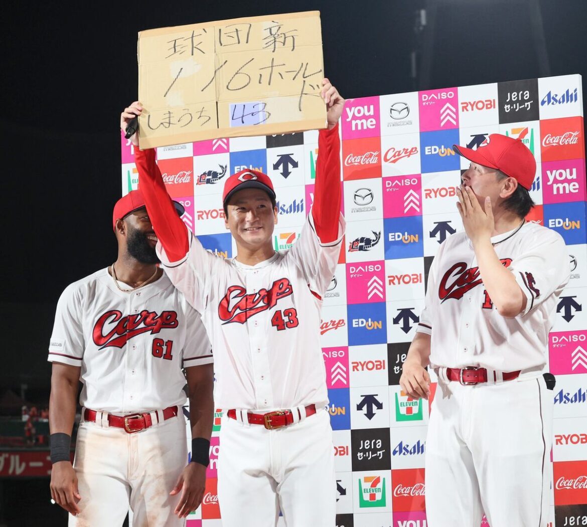 鯉将一問一答 広島・新井貴浩監督、球団最多の通算116ホールドの島内に「自分が投げているボールに自信を持てている」（サンケイスポーツ） - Yahoo!ニュース - Yahoo!ニュース