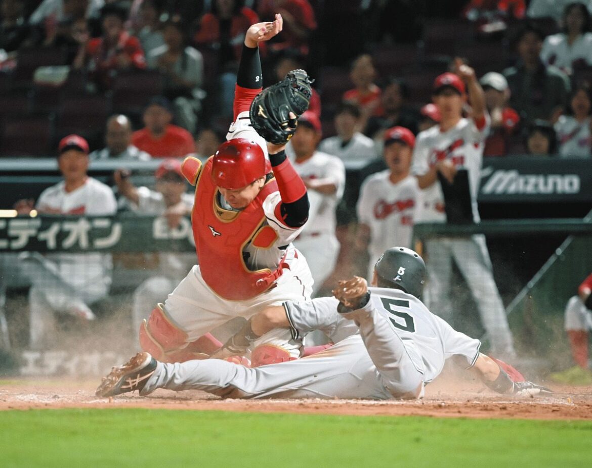 【広島-巨人】9回”ラストプレー”の判定を審判団が説明「本来は前に立たないといけない」「ベースは空けてた」「タイミングはアウト」(中日スポーツ) – Yahoo!ニュース – Yahoo!ニュース 【広島-巨人】9回”ラストプレー”の判定を審判団が説明「本来は前に立たないといけない」「ベースは空けてた」「タイミングはアウト」(中日スポーツ) - Yahoo!ニュース - Yahoo!ニュース