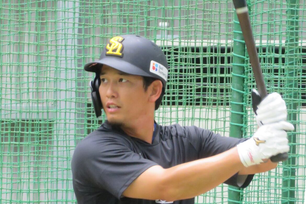 【ソフトバンク】栗原陵矢が一軍合流 コーチ陣に見守られ敵地で自主練「最後まで突っ走りたい」（東スポWEB） - Yahoo!ニュース - Yahoo!ニュース