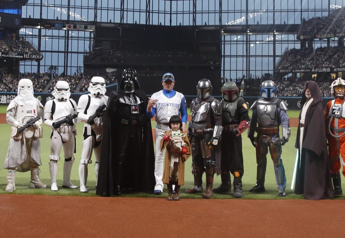 日本ハム「STAR WARS WEEK」でエスコンフィールドがSW一色　“きつねダンス”も『スター・ウォーズ』仕様（シネマトゥデイ） - Yahoo!ニュース