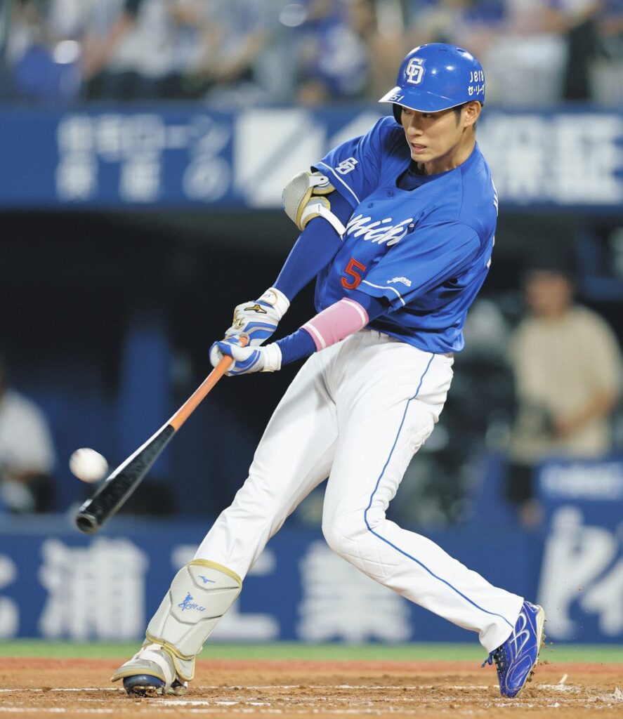 中日・上林誠知、反撃ソロ 4回にDeNA・ジャクソンからポール直撃弾（中日スポーツ） - Yahoo!ニュース - Yahoo!ニュース