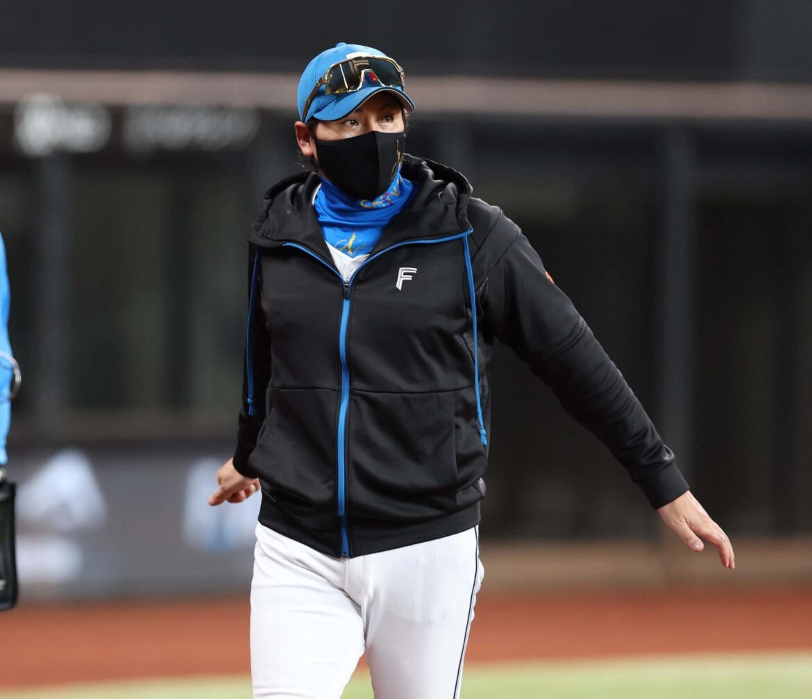 【日本ハム】新庄監督「明日勝って２勝１敗にすっぞ！！」楽天に敗れ…首位とゲーム差詰められず（日刊スポーツ） - Yahoo!ニュース - Yahoo!ニュース