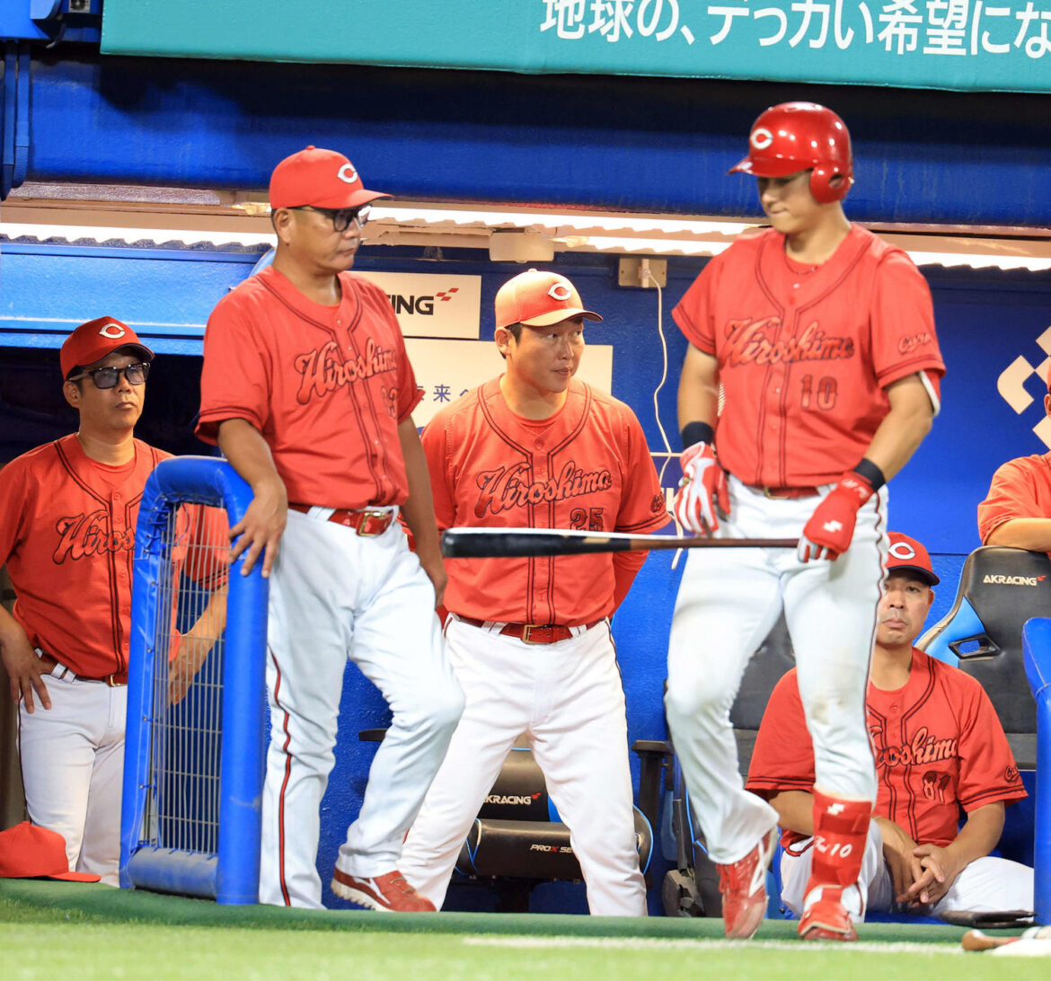 【広島】新井監督「初めて見た」バックスクリーン３発「すごいと言うしか…」相手主砲に脱帽（日刊スポーツ） - Yahoo!ニュース - Yahoo!ニュース