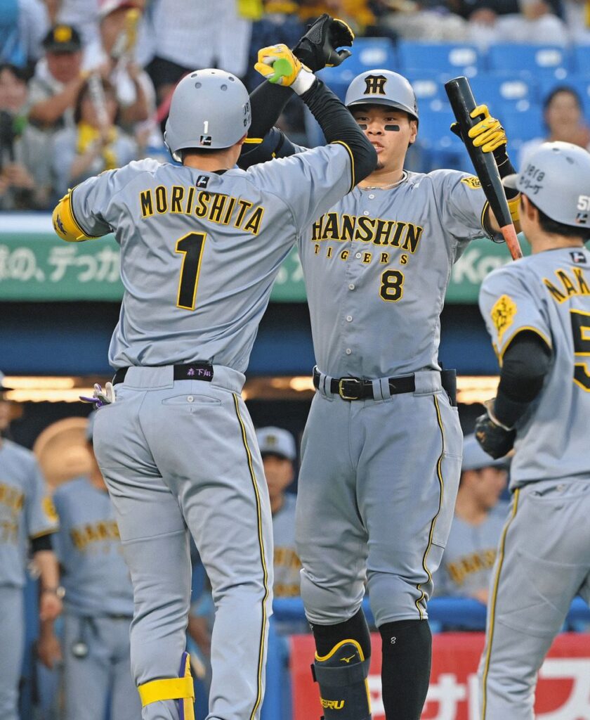 本当に阪神・佐藤輝はもう大丈夫なのだろうか…評論家やOBたちの『見解』は!? ストライクがボールに見える…ポイントは「下半身」:中日スポーツ・東京中日スポーツ – 中日新聞Web 阪神・佐藤輝