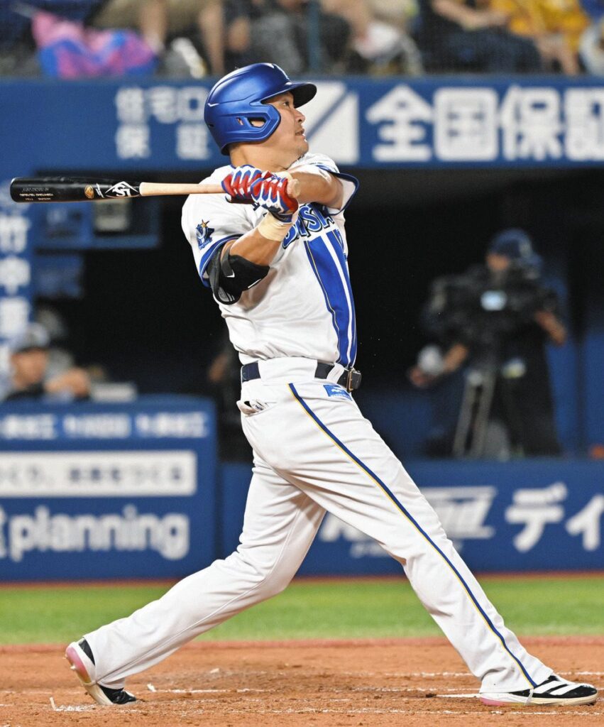 DeNA・筒香嘉智、阪神・村上から2打席連発で2桁10号! 「神」「手つけられないな」歓喜のコメント:中日スポーツ・東京中日スポーツ – 中日新聞Web 4回裏無死、右越えに2打席連続の本塁打を放つDeNA・筒香
